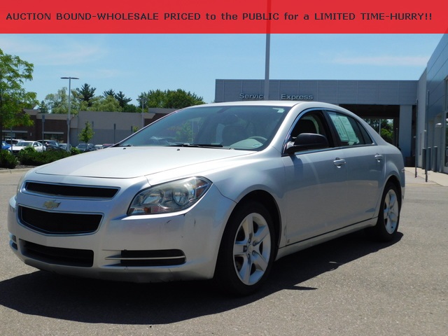 Pre-Owned 2009 Chevrolet Malibu LS FWD 4D Sedan