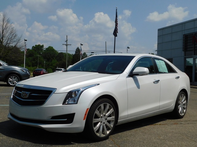 Pre-Owned 2017 Cadillac ATS 2.0L Turbo Luxury With Navigation & AWD