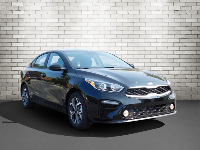 New 2021 Kia Forte LXS FWD 4D Sedan