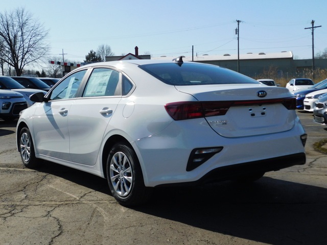 New 2020 Kia Forte FE FWD 4D Sedan