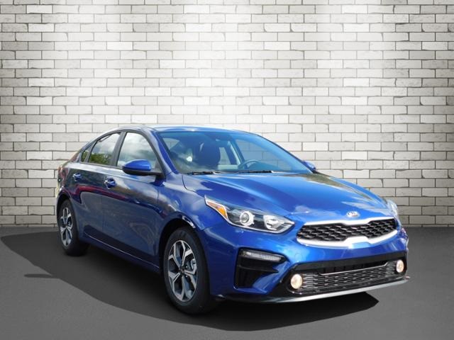 New 2021 Kia Forte LXS FWD 4D Sedan