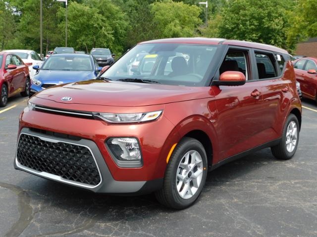 New 2020 Kia Soul S FWD 4D Hatchback